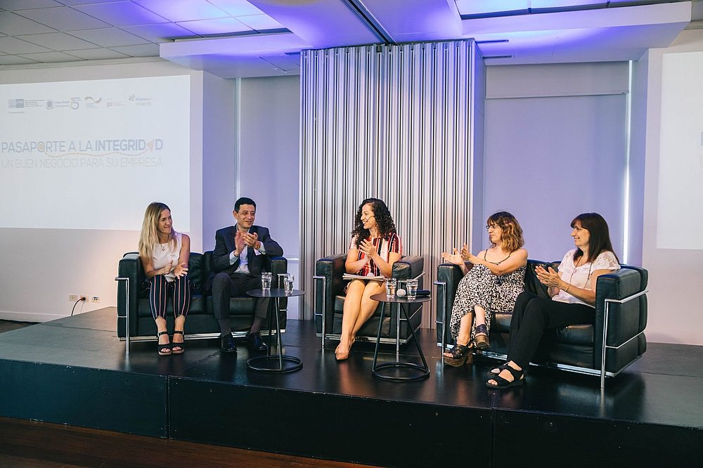 Foto: GIZ: Abschlussrunde der „Integrity Journey“